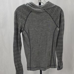 Akini Gray Wool  Hoodie with Ergonomic Design